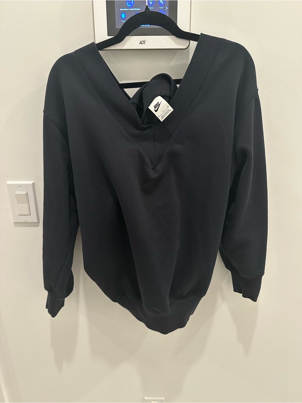 Nike Women's Black V-Neck Sweatshirt Pullover
